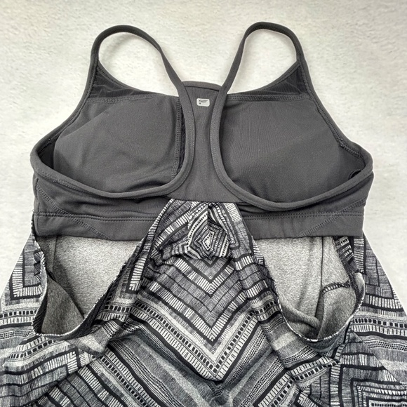 Fabletics Women Athletic Top Tank Built-in Sports Bra Taos Geometric Size S XS - Picture 11 of 13